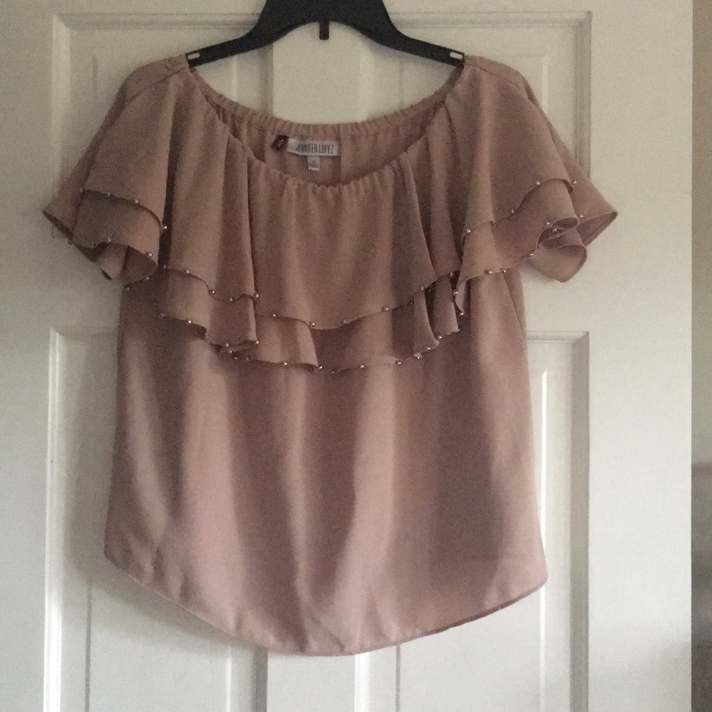 Jennifer Lopez ruffle top